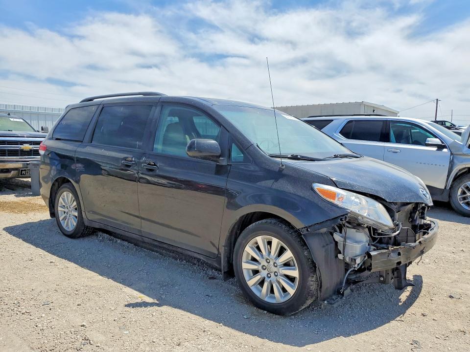 Aukcja sprzedaży 2014 Toyota Sienna, vin: 5TDDK3DC6ES088817, numer aukcji: 54279526