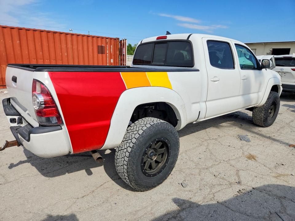 Продажа на аукционе авто 2015 Toyota Tacoma, vin: 3TMMU4FN5FM079025, номер лота: 52029846