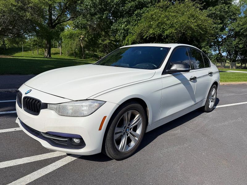 55624816 :رقم المزاد ، WBA8E9C52GK646913 vin ، 2016 Bmw 328 مزاد بيع