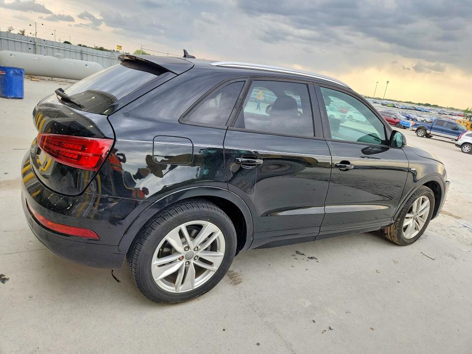 Продажа на аукционе авто 2018 Audi Q3, vin: WA1BCCFS0JR024042, номер лота: 53927166