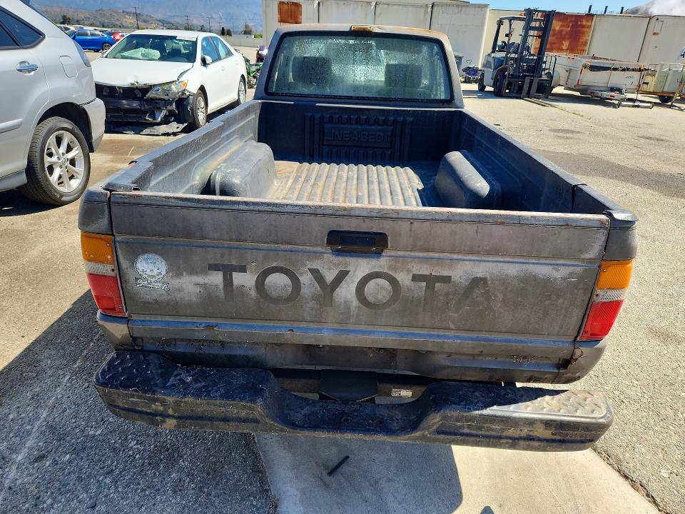 52456676 :رقم المزاد ، JT4RN70D1G0014617 vin ، 1986 Toyota Pickup مزاد بيع