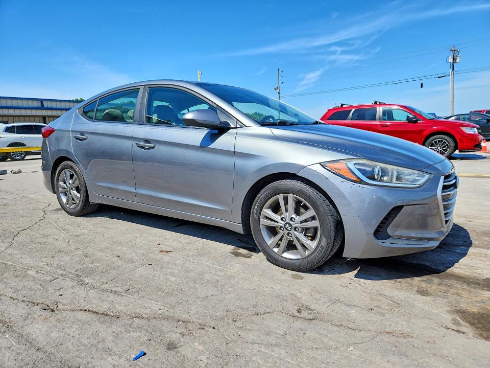 52151236 :رقم المزاد ، KMHD84LF3HU372868 vin ، 2017 Hyundai Elantra مزاد بيع