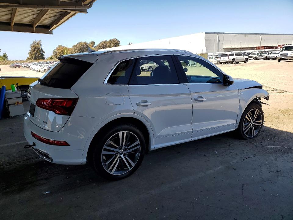 2020 Audi Q5 E მანქანა იყიდება აუქციონზე, vin: WA1E2AFY6L2058331, აუქციონის ნომერი: 53299566