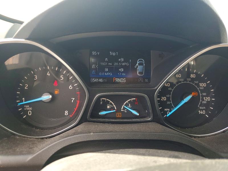 51672646 :رقم المزاد ، 1FMCU0HD8JUC95279 vin ، 2018 Ford Escape مزاد بيع