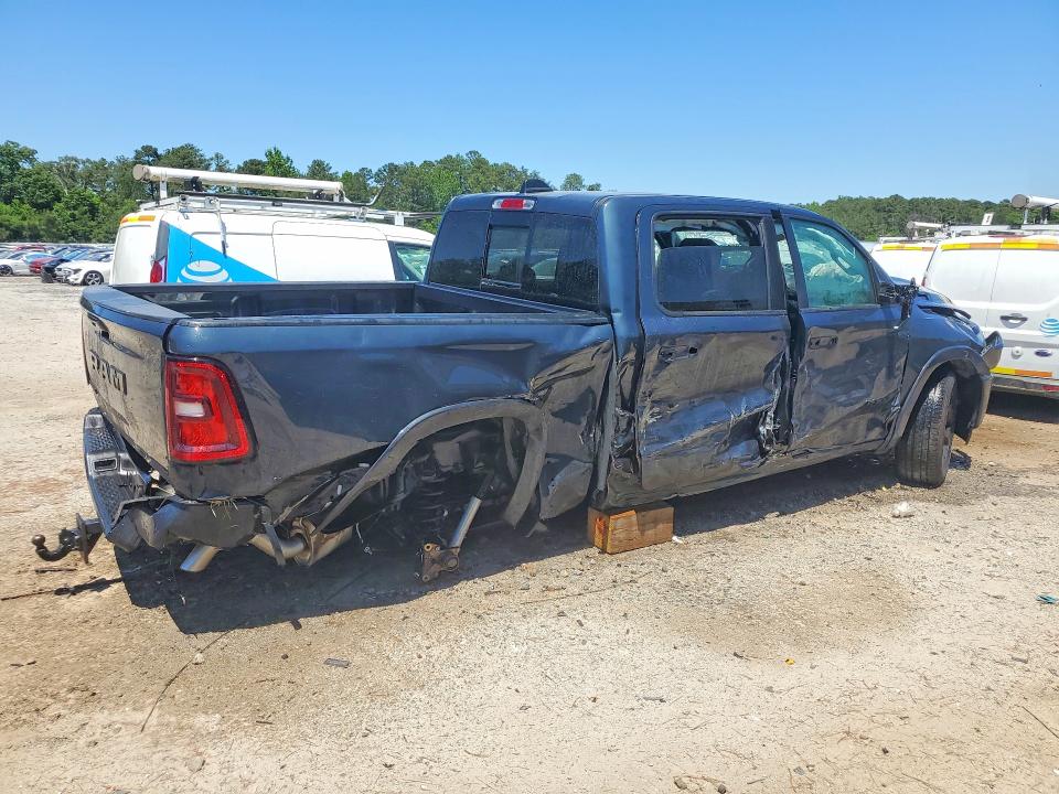 52804526 :رقم المزاد ، 1C6RREFG8SN151373 vin ، 2025 Ram 1500 مزاد بيع