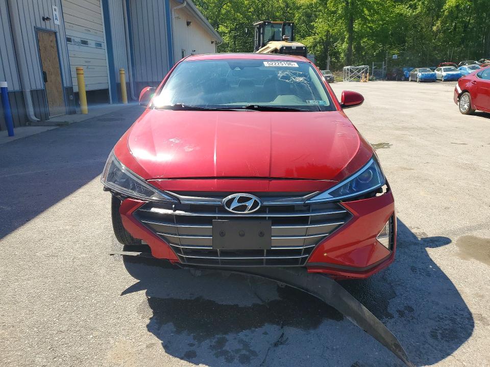 52225196 :رقم المزاد ، 5NPD84LF9LH551505 vin ، 2020 Hyundai Elantra مزاد بيع