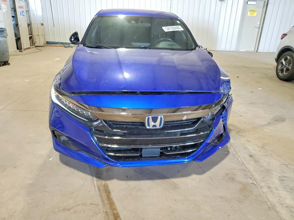 54150486 :رقم المزاد ، 1HGCV3F26NA047187 vin ، 2022 Honda Accord مزاد بيع