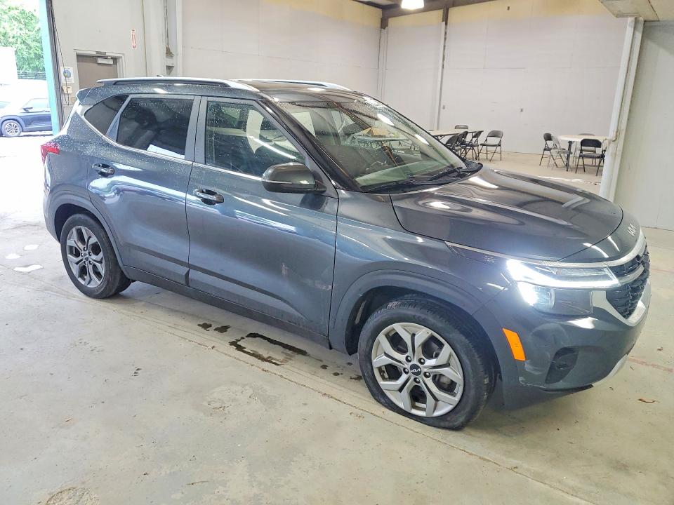 Продажа на аукционе авто 2024 Kia Seltos, vin: KNDEU2AA7R7615842, номер лота: 52221176