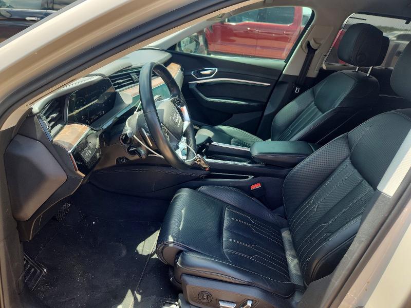 53477316 :رقم المزاد ، WA1VABGE5KB022870 vin ، 2019 Audi E-tron مزاد بيع