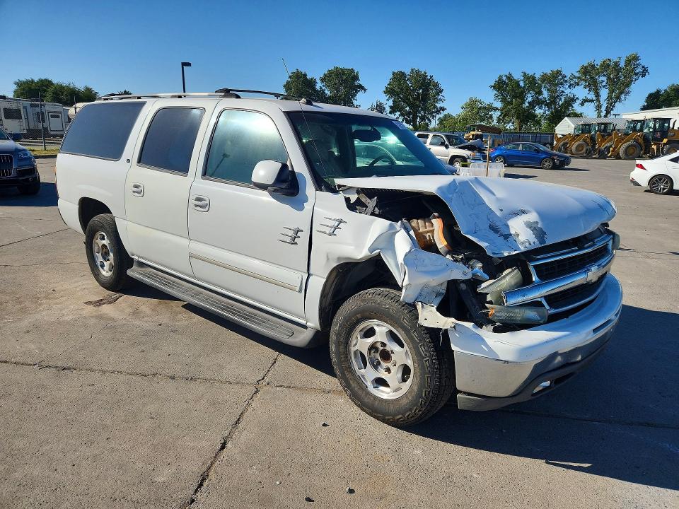 53986556 :رقم المزاد ، 1GNEC16T04J157295 vin ، 2004 Chevrolet Suburban مزاد بيع