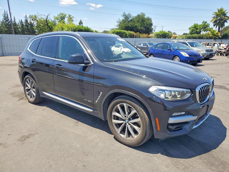 52496056 :رقم المزاد ، 5UXTR9C5XJLC80297 vin ، 2018 Bmw X3 مزاد بيع