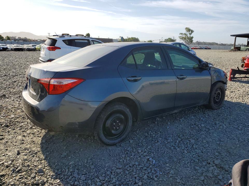 52967426 :رقم المزاد ، 2T1BURHE7JC989830 vin ، 2018 Toyota Corolla مزاد بيع