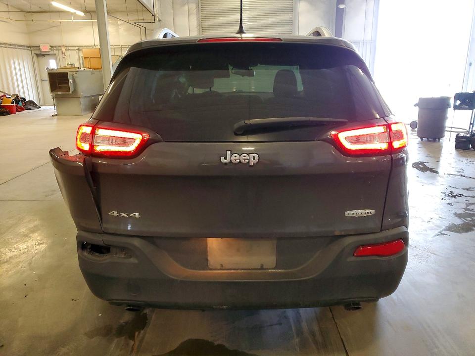 2014 Jeep Cherokee მანქანა იყიდება აუქციონზე, vin: 1C4PJMCS2EW272375, აუქციონის ნომერი: 50997526