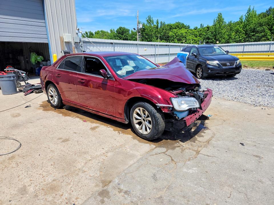 Продажа на аукционе авто 2015 Chrysler 300, vin: 2C3CCAAGXFH830516, номер лота: 53567616