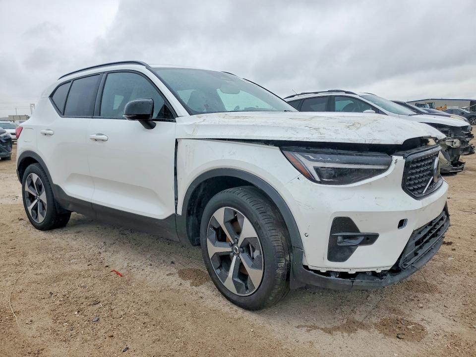 50151466 :رقم المزاد ، YV4L12UC0T2700326 vin ، 2026 Volvo Xc40 مزاد بيع