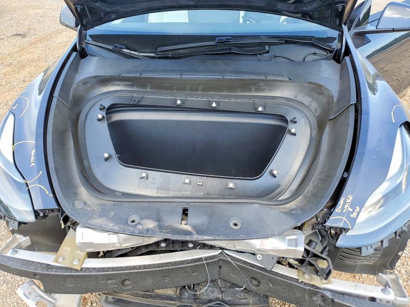 2025 Tesla Model Y მანქანა იყიდება აუქციონზე, vin: 7SAYGDED0SF319813, აუქციონის ნომერი: 54106686