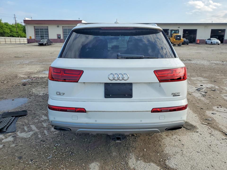 2018 Audi Q7 მანქანა იყიდება აუქციონზე, vin: WA1LAAF76JD027261, აუქციონის ნომერი: 54240736