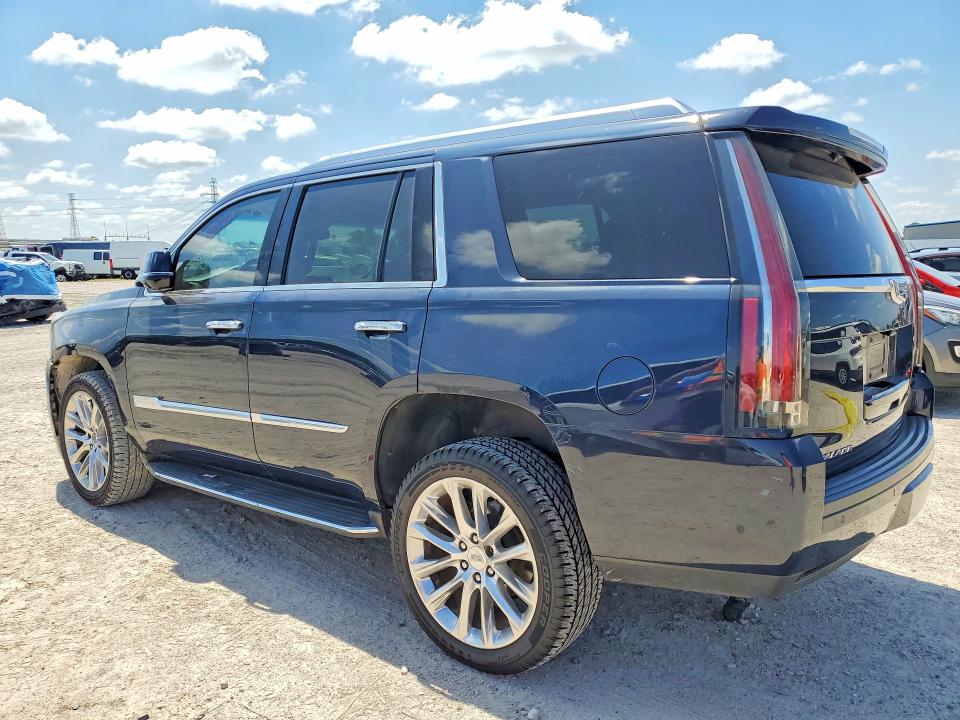 52877496 :رقم المزاد ، 1GYS3BKJ1HR408333 vin ، 2017 Cadillac Escalade مزاد بيع