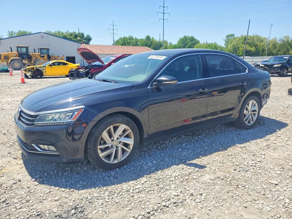 52373016 :رقم المزاد ، 1VWBA7A31JC004286 vin ، 2018 Volkswagen Passat مزاد بيع