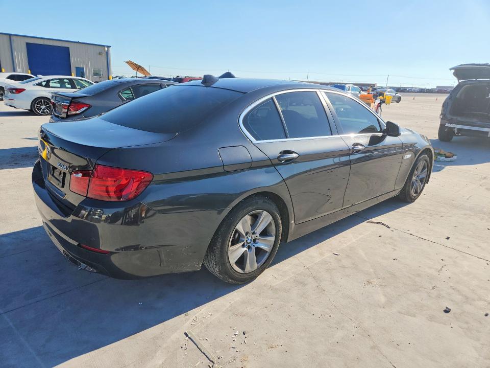 53472356 :رقم المزاد ، WBAXH5C50DDW15574 vin ، 2013 Bmw 528 مزاد بيع
