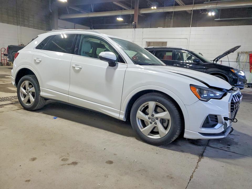 2019 Audi Q3 მანქანა იყიდება აუქციონზე, vin: WA1AECF37K1076623, აუქციონის ნომერი: 53533496