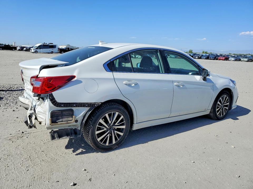 Продаж на аукціоні авто 2018 Subaru Legacy, vin: 4S3BNAC66J3012833, номер лоту: 52970726