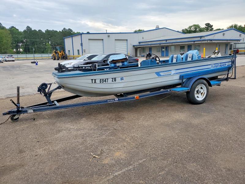 1985 Kingfisher Master Molders Boat მანქანა იყიდება აუქციონზე, vin: KNG00647B585, აუქციონის ნომერი: 53847746