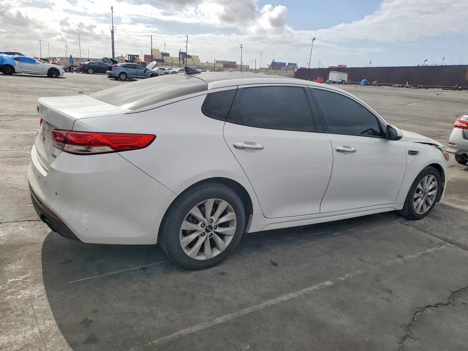 Продаж на аукціоні авто 2018 Kia Optima, vin: 5XXGU4L36JG180570, номер лоту: 54847496