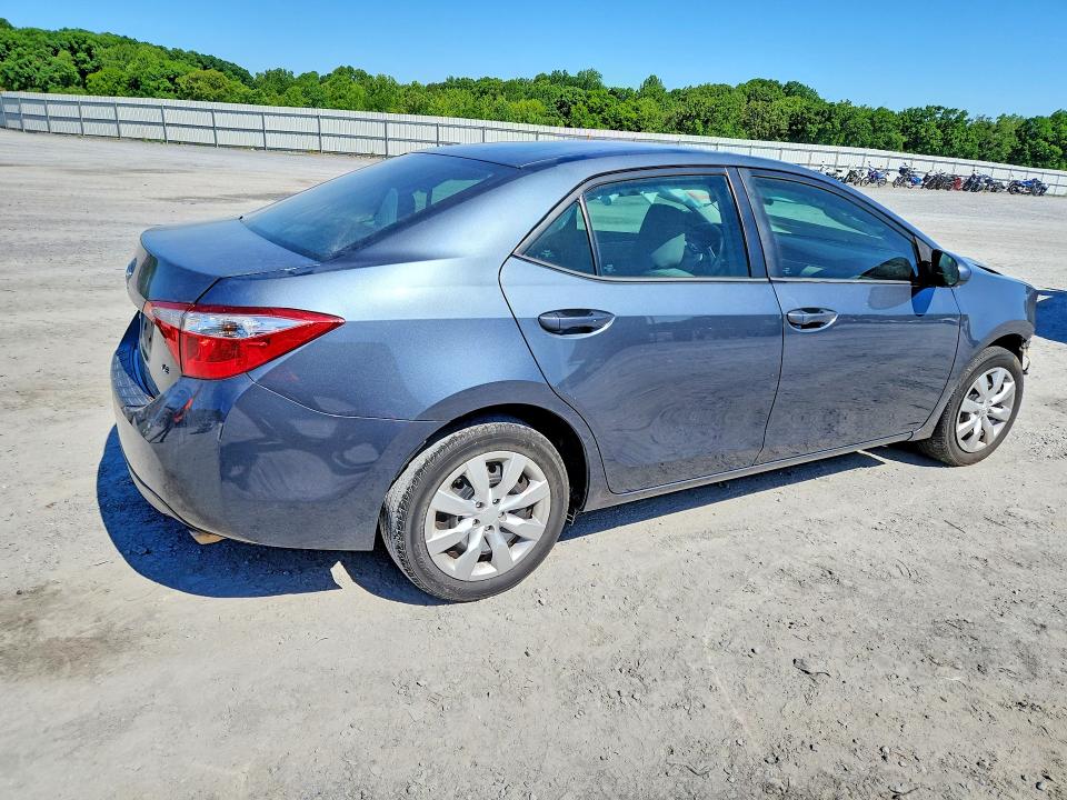 53033016 :رقم المزاد ، 2T1BURHE0FC412239 vin ، 2015 Toyota Corolla مزاد بيع
