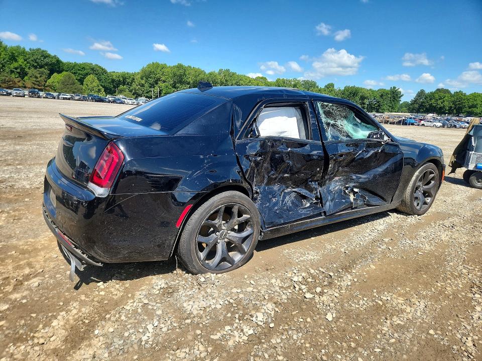 2022 Chrysler 300 მანქანა იყიდება აუქციონზე, vin: 2C3CCABT5NH180696, აუქციონის ნომერი: 52894216