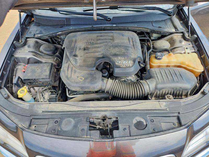 2014 Chrysler 300c მანქანა იყიდება აუქციონზე, vin: 2C3CCAKG6EH139030, აუქციონის ნომერი: 53777716