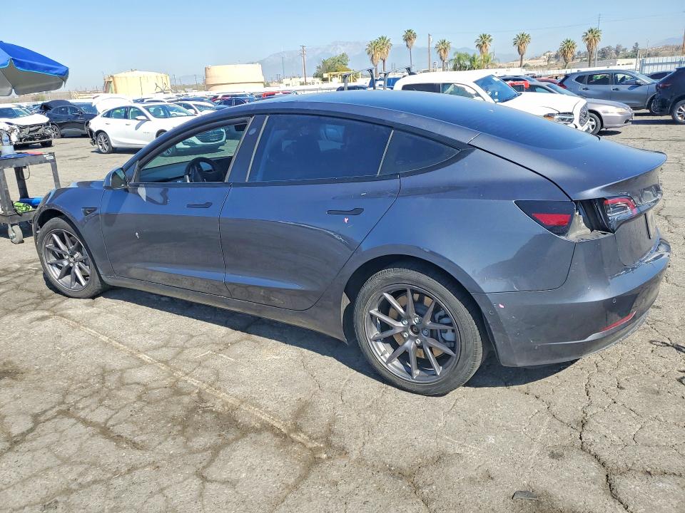 52435096 :رقم المزاد ، 5YJ3E1EB4NF298947 vin ، 2022 Tesla Model 3 مزاد بيع