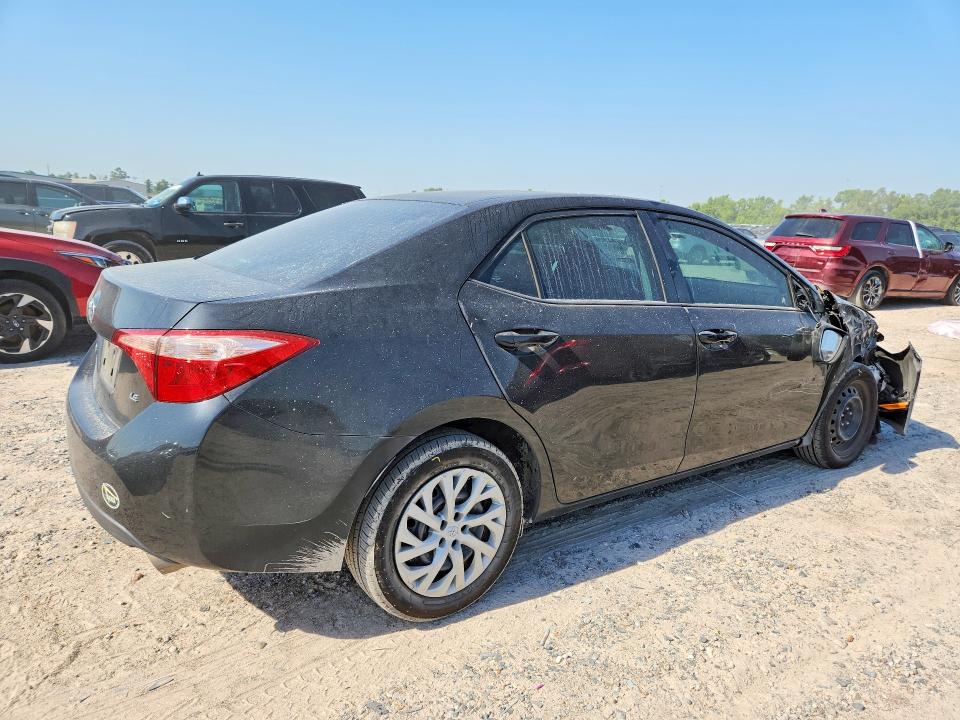 53744006 :رقم المزاد ، 5YFBURHE5JP762166 vin ، 2018 Toyota Corolla مزاد بيع