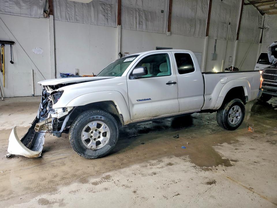 2005 Toyota Tacoma მანქანა იყიდება აუქციონზე, vin: 5TEUX42N05Z139405, აუქციონის ნომერი: 54810216