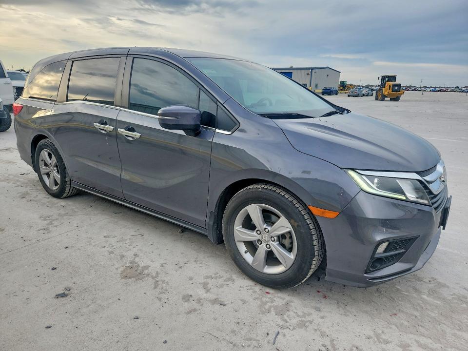 2020 Honda Odyssey მანქანა იყიდება აუქციონზე, vin: 5FNRL6H73LB022213, აუქციონის ნომერი: 52348096