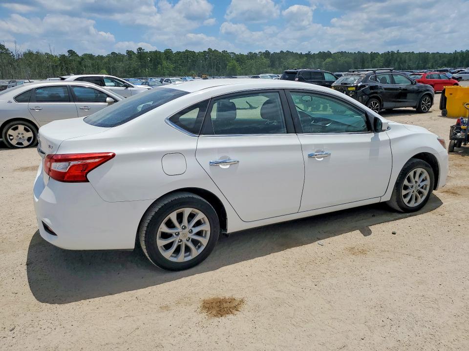 Продаж на аукціоні авто 2018 Nissan Sentra, vin: 3N1AB7AP2JY239353, номер лоту: 53943906