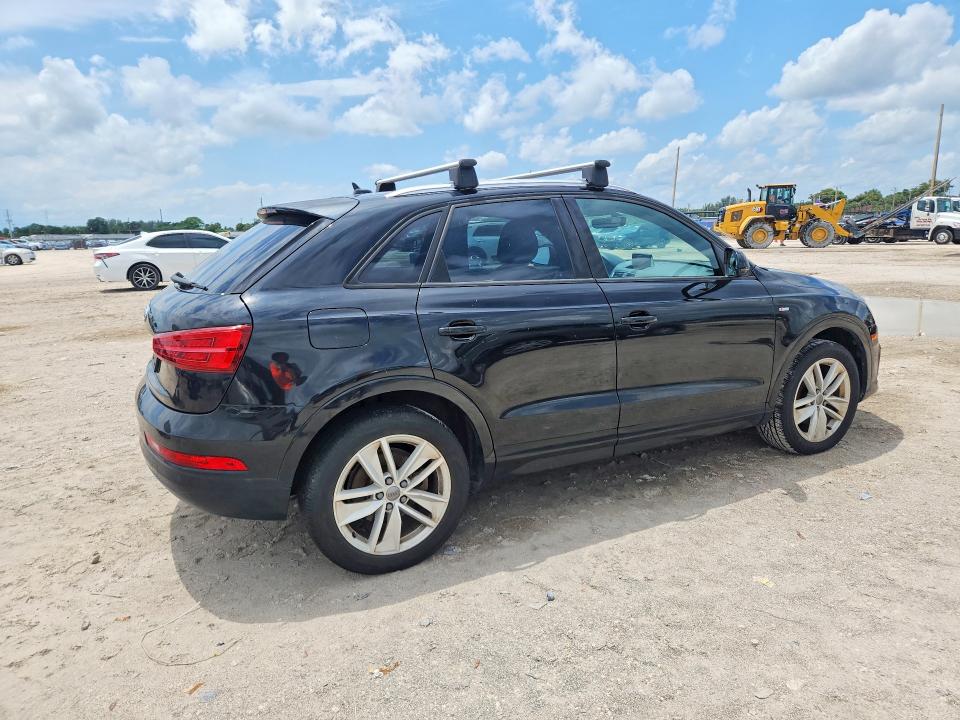 2018 Audi Q3 მანქანა იყიდება აუქციონზე, vin: WA1BCCFS8JR016710, აუქციონის ნომერი: 53285666