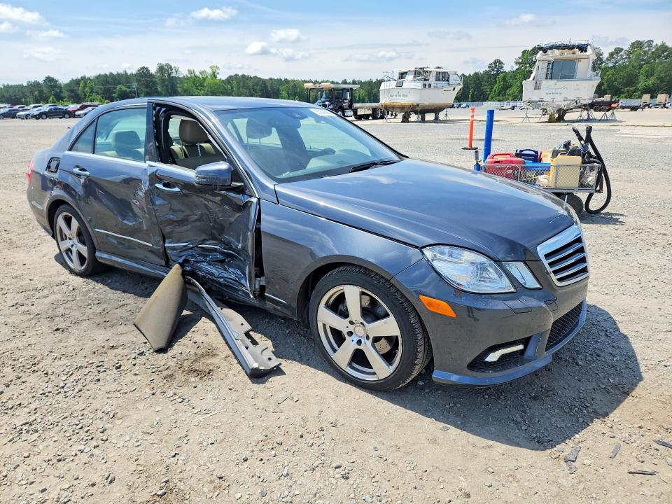 55204596 :رقم المزاد ، WDDHF5GB7AA078797 vin ، 2010 Mercedes-benz E مزاد بيع