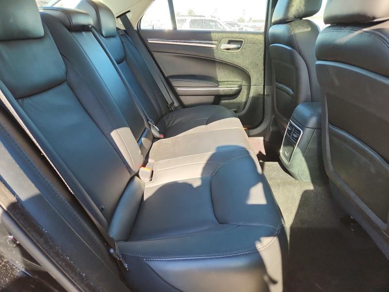 53651186 :رقم المزاد ، 2C3CCARGXHH558055 vin ، 2017 Chrysler 300 مزاد بيع