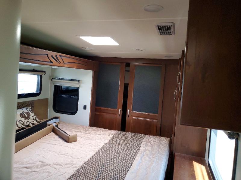Aukcja sprzedaży 2015 Cross Roads Recreational Vehicle (rv), vin: 4V0FC4236FR004435, numer aukcji: 53640166