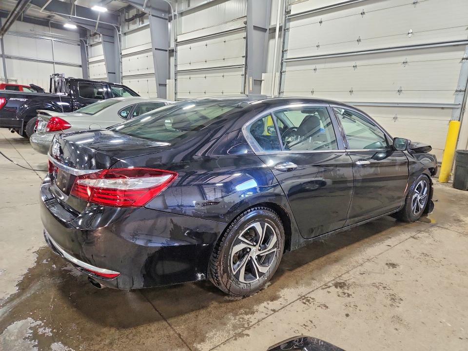 52431296 :رقم المزاد ، 1HGCR2F35HA081746 vin ، 2017 Honda Accord مزاد بيع