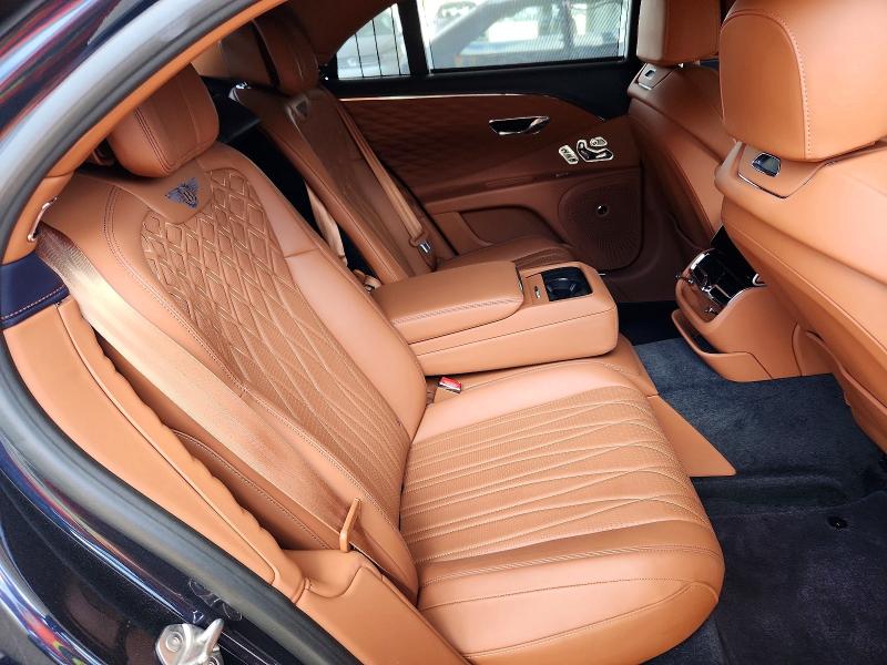53024766 :رقم المزاد ، SCBBG6ZGXMC090563 vin ، 2021 Bentley Flying Spur مزاد بيع