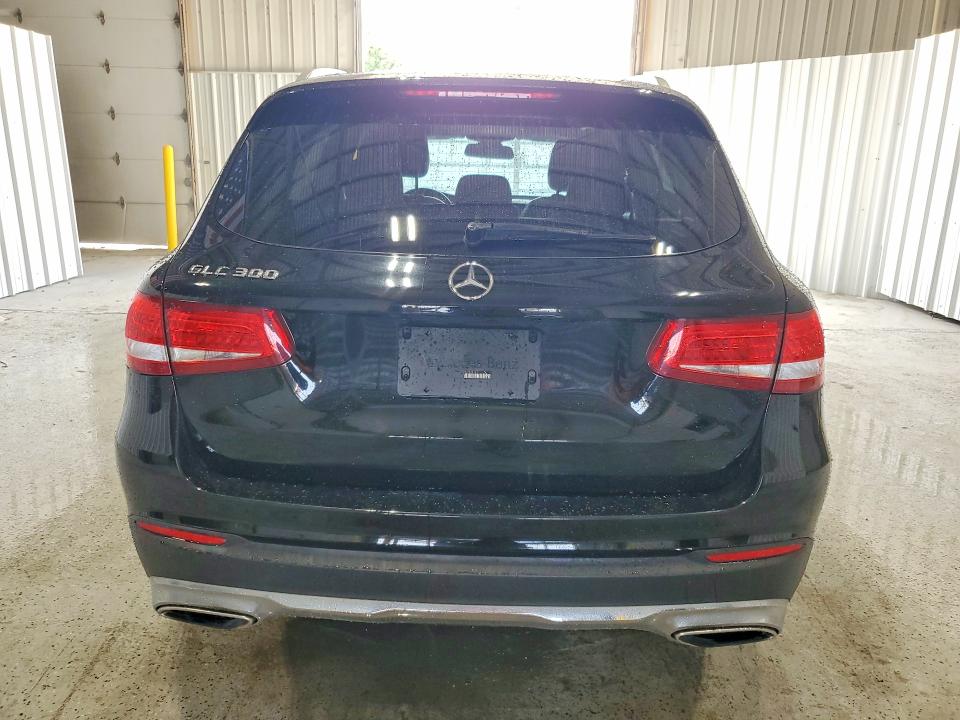 52148776 :رقم المزاد ، WDC0G4JB7JV038147 vin ، 2018 Mercedes-benz Glc مزاد بيع
