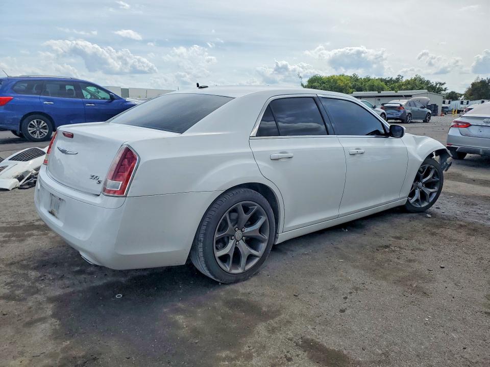 Продажа на аукционе авто 2014 Chrysler 300, vin: 2C3CCABG5EH119416, номер лота: 52434456