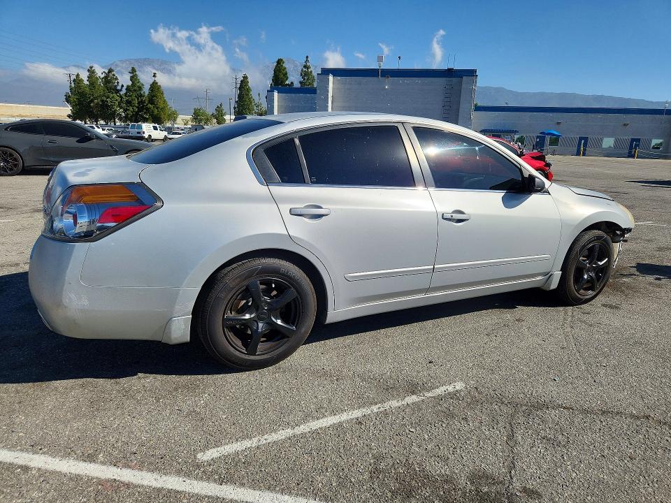 2008 Nissan Altima მანქანა იყიდება აუქციონზე, vin: 1N4AL21E78N417590, აუქციონის ნომერი: 53657776