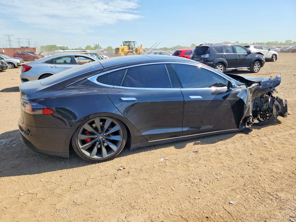 54885026 :رقم المزاد ، 5YJSA1E40FF112041 vin ، 2015 Tesla Model S مزاد بيع