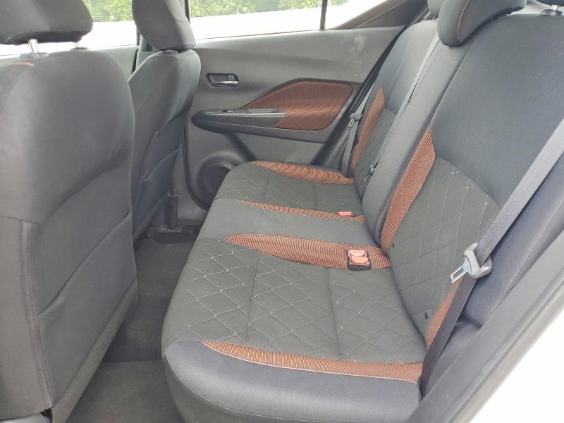 55532896 :رقم المزاد ، 3N1CP5CU1JL538945 vin ، 2018 Nissan Kicks مزاد بيع