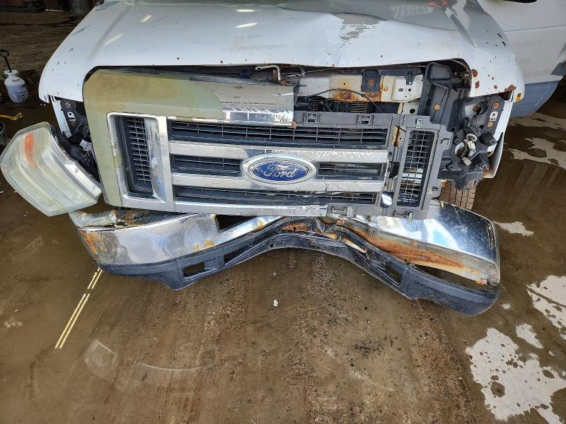 52173106 :رقم المزاد ، 1FTNE2EW6BDA56696 vin ، 2011 Ford Econoline مزاد بيع