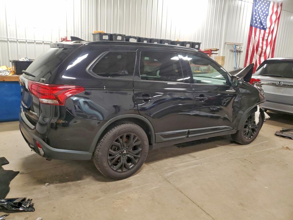 2018 Mitsubishi Outlander მანქანა იყიდება აუქციონზე, vin: JA4AZ3A32JZ031844, აუქციონის ნომერი: 54536926