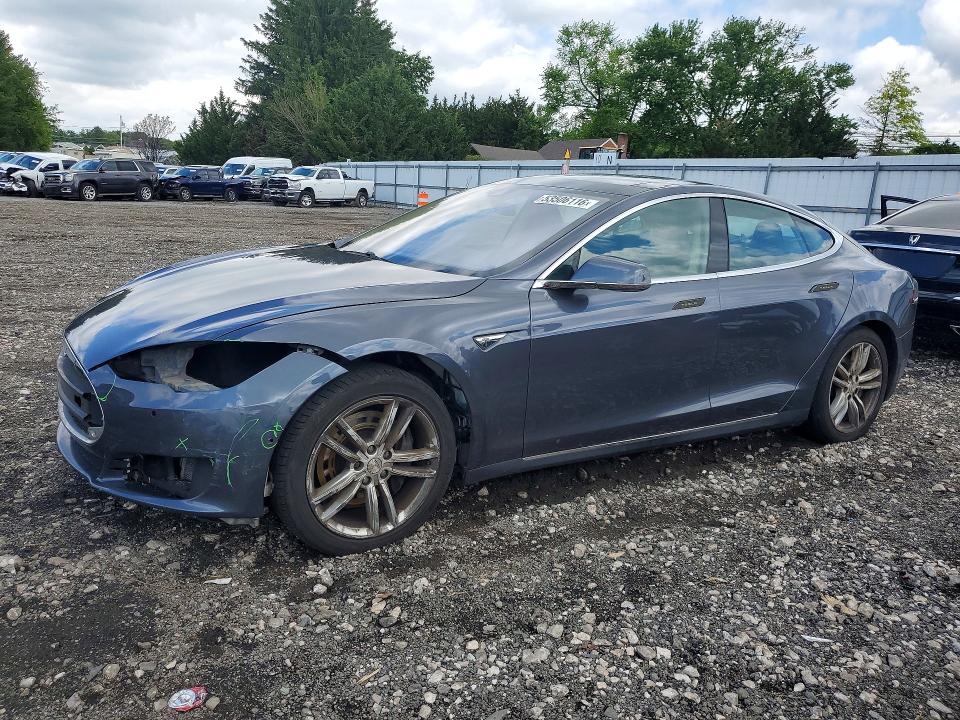 Продажа на аукционе авто 2014 Tesla Model S, vin: 5YJSA1H10EFP62522, номер лота: 53506116